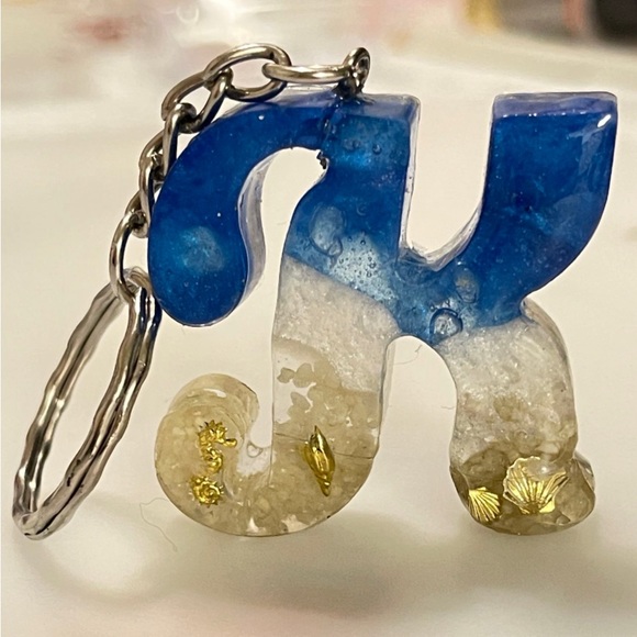 Resin Customize Keychain - Picture 3 of 3